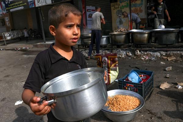 Wounded Gaza child