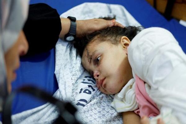 Gaza child receiving medical care